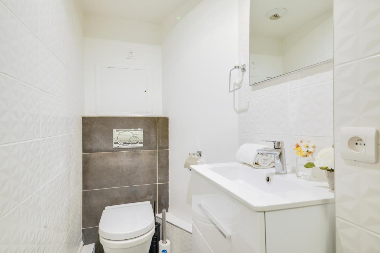Sweett - Saint Lazare Apartment Paris Bagian luar foto