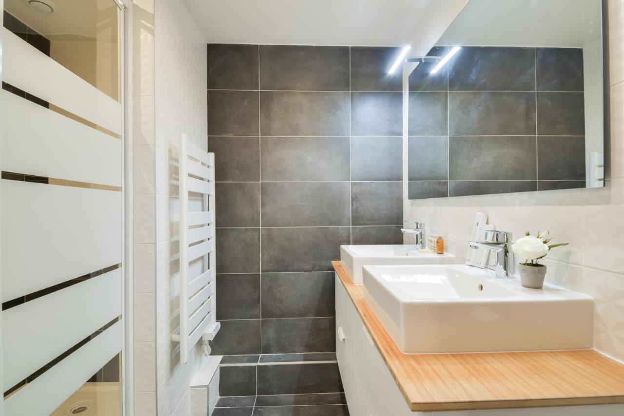 Sweett - Saint Lazare Apartment Paris Bagian luar foto